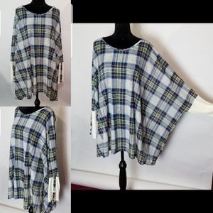 Plaid Poncho With Long Sleeves